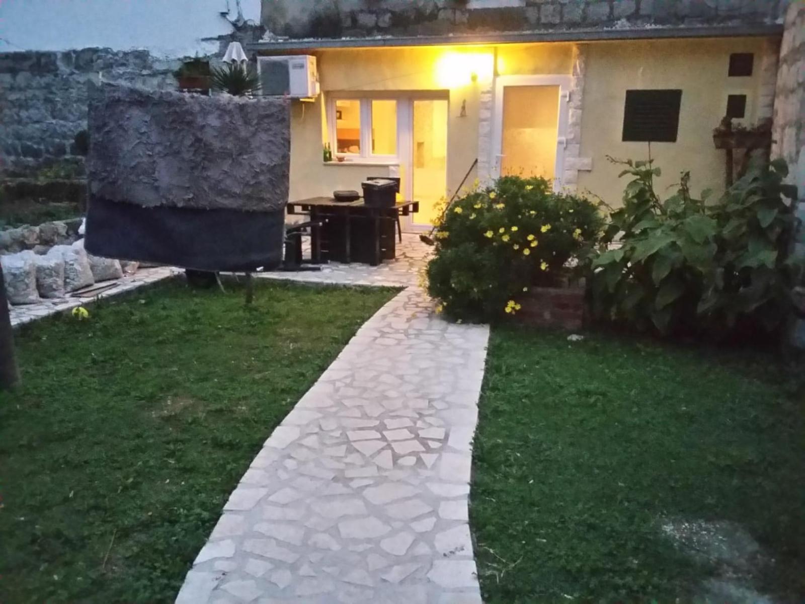 Ferienwohnung Dalmata Garden Split Exterior foto